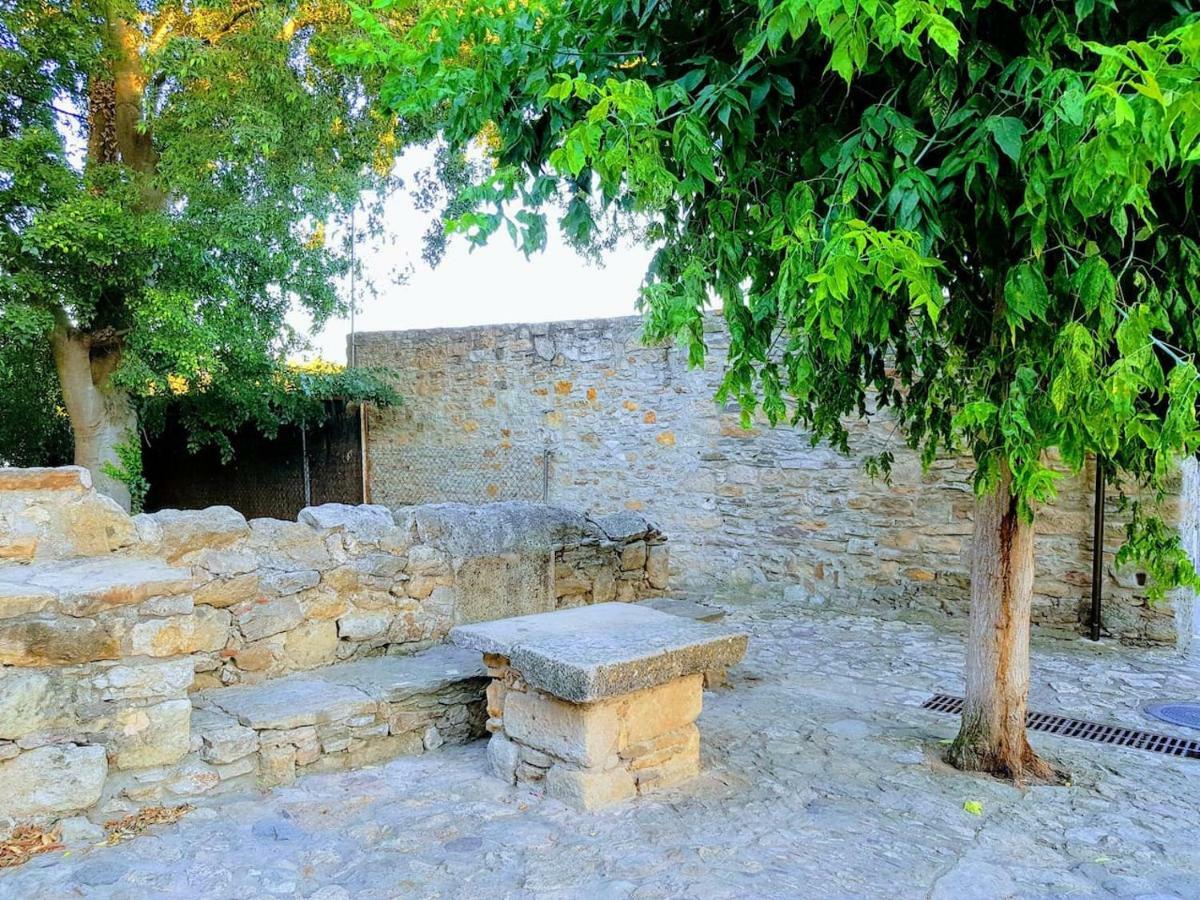 Apartamento Peratallada Girona Bagian luar foto